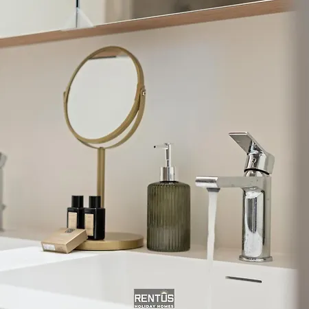 The Amandine View - Prime Location In *