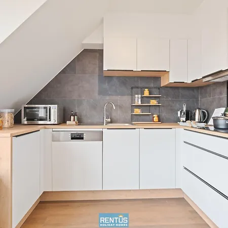 The Amandine View - Prime Location In * Ostend